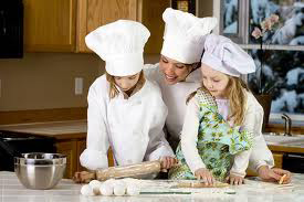 Mothers & daughters cooking