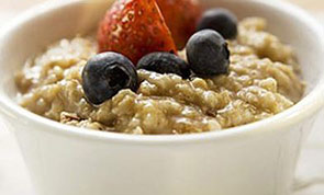 Oatmeal with Blue Berries & Strawberries